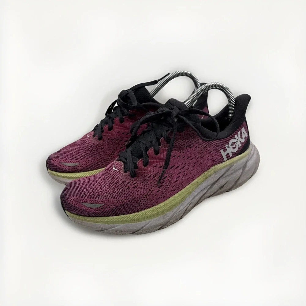 Hoka One One Clifton 8 Sneakers Womens Size 7B Pink Training Gym Athleisure READ